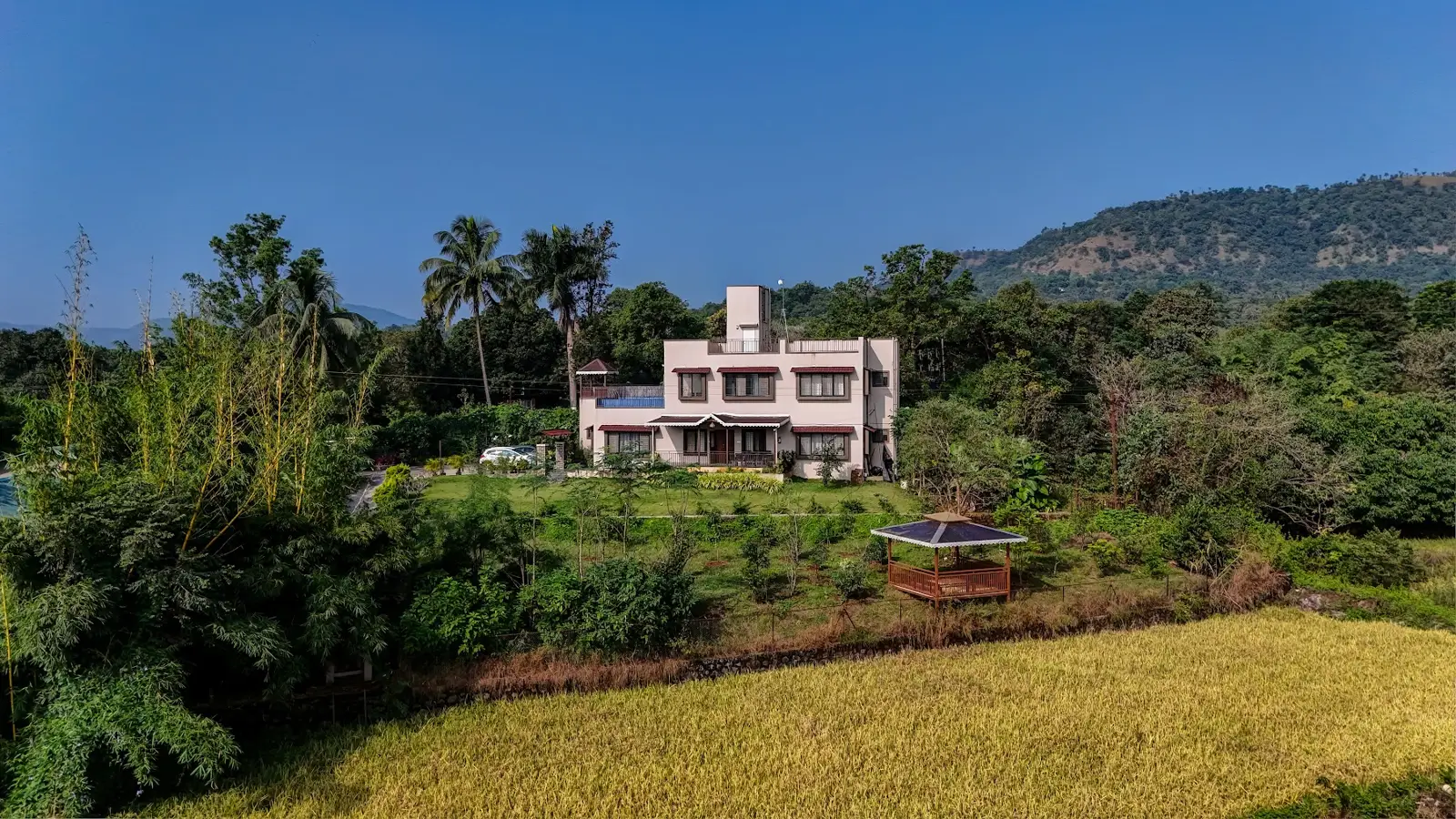 Open lawn in front of the villa